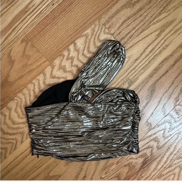 Zara silver crop top, super cute, just too big on me! - Picture 2 of 2